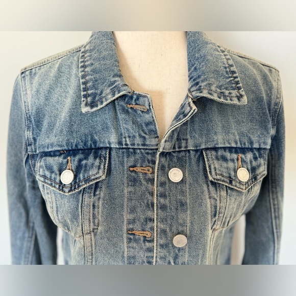 Blank NYC | Davey Raw Hem Denim Jacket | Small - Picture 2 of 7